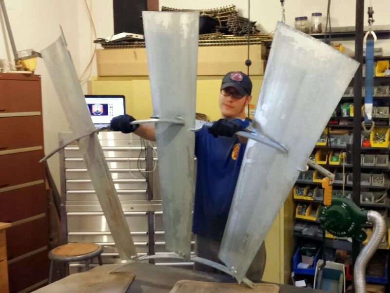 Assembling Aermotor windmill blades