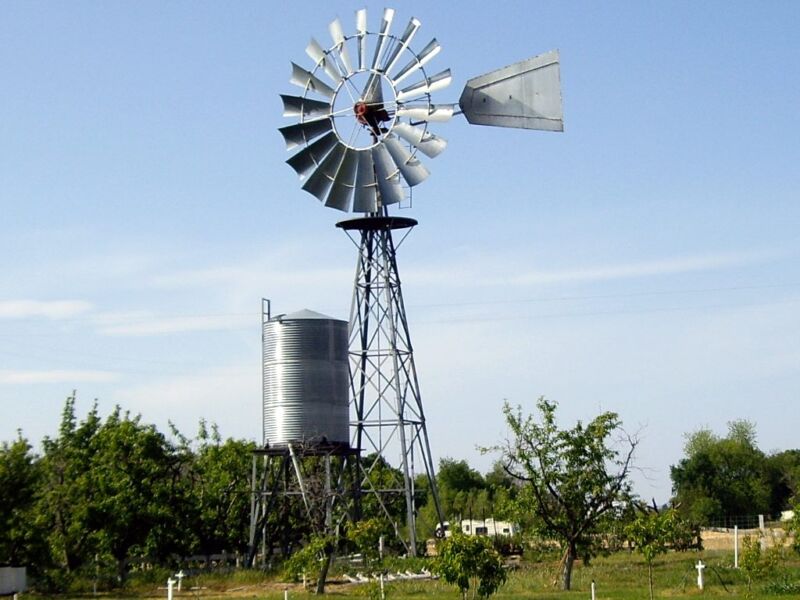Biggest Aermotor windmill