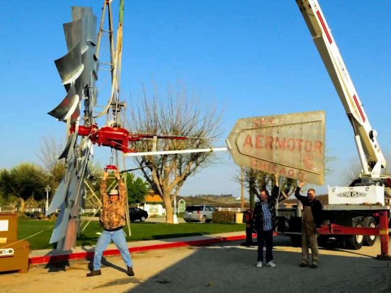 Building a 16 foot Aermotor windmill