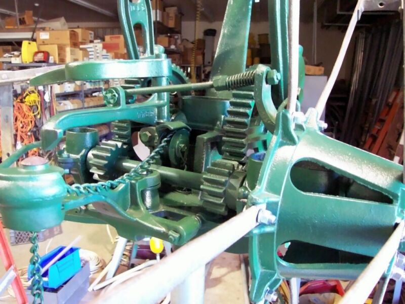 F and W windmill motor